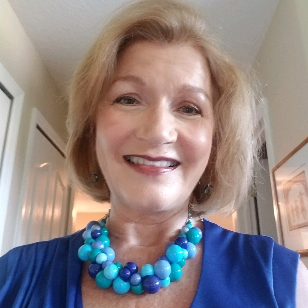 Meet your Posher, Gloria